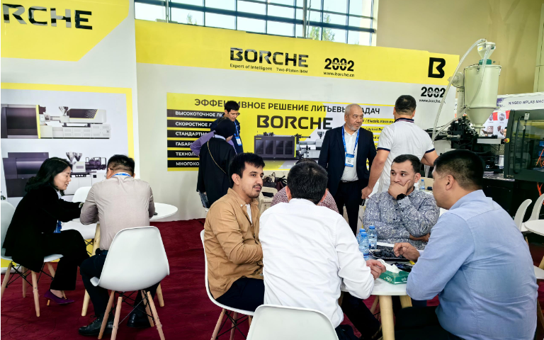 國(guó)慶不放假！博創(chuàng)奮戰(zhàn)于烏茲別克斯坦國(guó)際橡塑展